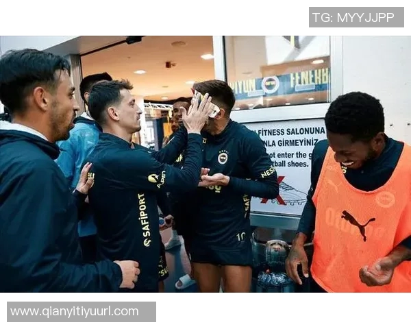 冬窗转会期球队不出售主力球员专注引进年轻新星